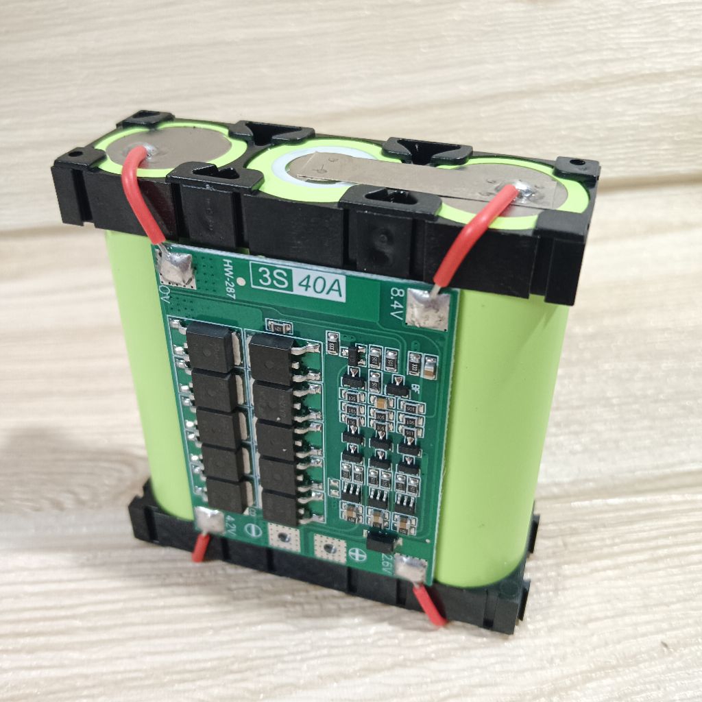 แบตเตอรี่ 21700  3.0แอมป์ 3000mah🔋🔋 bms ป้องกันสูงสุด 40a (ตัวนี้ทางร้านรับประกันแอมป์แท้) มีให้เลือกหลายแบบครับ สินค้า.