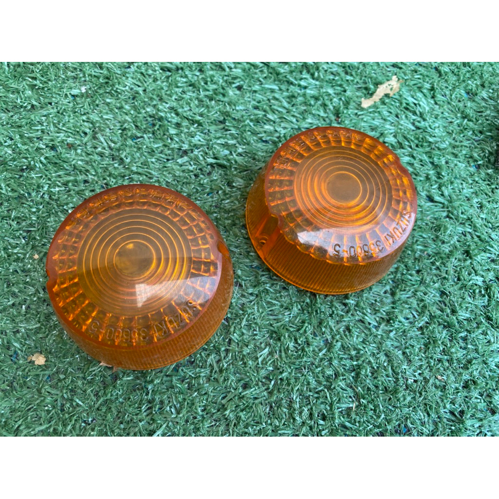 ฝาไฟเลี้ยวหน้า FR80M FR80ss แท้ใหม่เก่าเก็บมีปั๊มสวยๆขายเป็นคู่