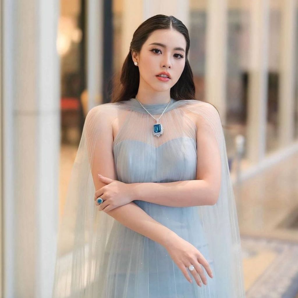 NICHP : Glitter pleat dress (pre order 2-3 weeks)