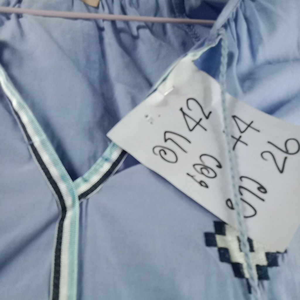 "ส่งฟรี ร้านโค้ดคุ้ม"เสื้อมือสอง LGST c g i r l  size lอก 42 เอว 44 ยาว 26 นิ้ว