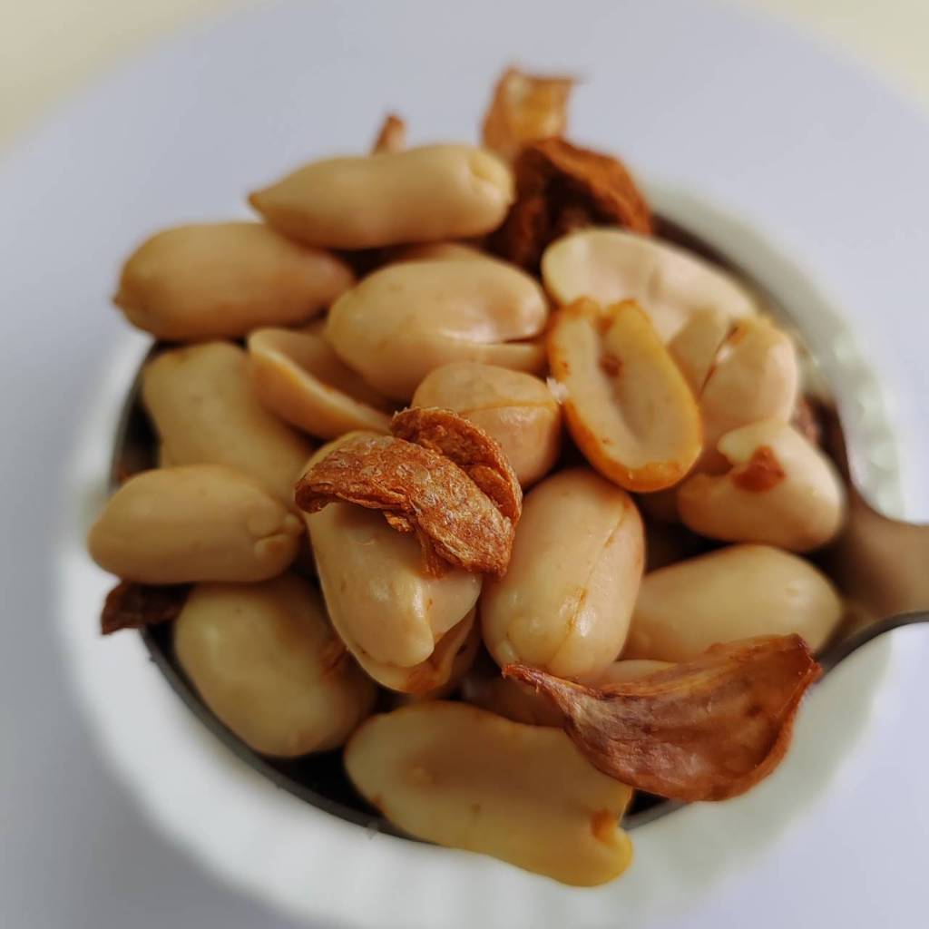 ถั่วลิสงทอดกระเทียม (ถั่วกระเทียม) ขนาด 200 กรัม กรอบ มัน อร่อย กินเพลิน สดใหม่ - รูปที่ 2