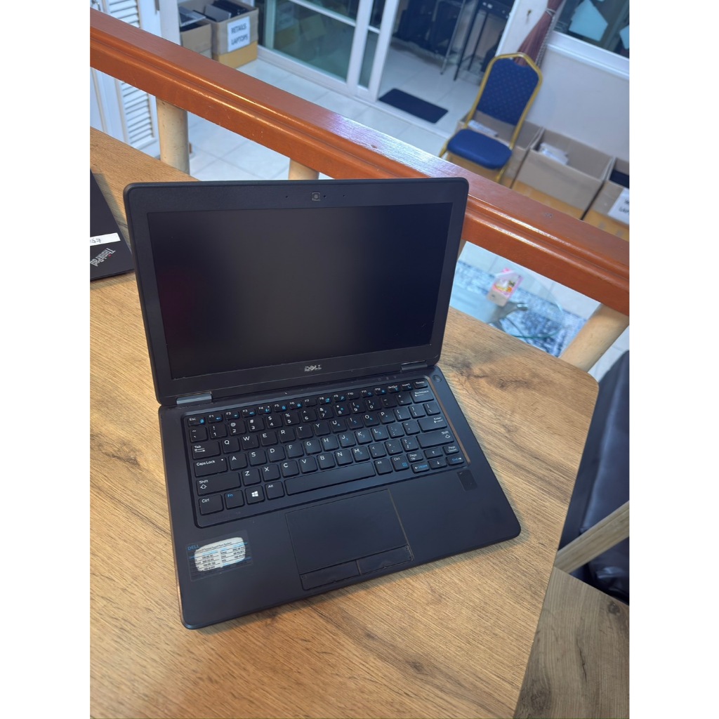 DELL Latitude E7250 i5/8GB/128GB/12.5” I/HDMI/WIN10/OFFICE 19