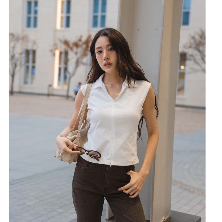 Mysis Cutie V-Slit Top