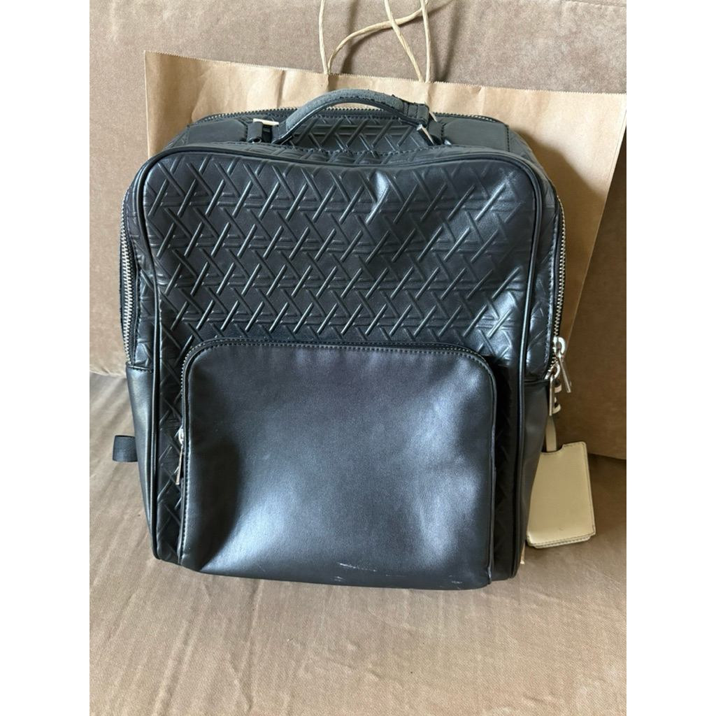 กระเป๋าเอกสารผู้ชาย กระเป๋าแลปท็อป กระเป๋าเป้ zara Used มือสอง