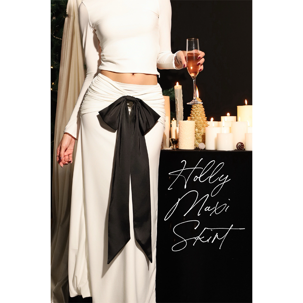 SEASON STUDIO – HOLLY MAXI SKIRT / กระโปรงยาว ดีเทลจับจีบช่วงเอวถึงสะโพก (แถมเข็มกลัดโบว์)