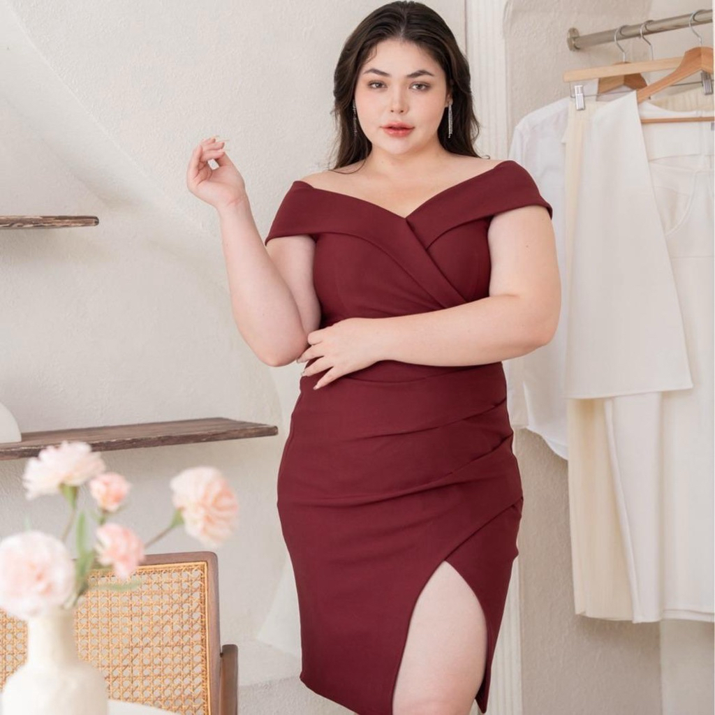 [Issaya Brand]Julien Dress เดรสปาดไหล่ เดรสออกงาน ดินเนอร์ งานหมั้น งานแต่ง เดรสเรียบหรู รหัสQ57