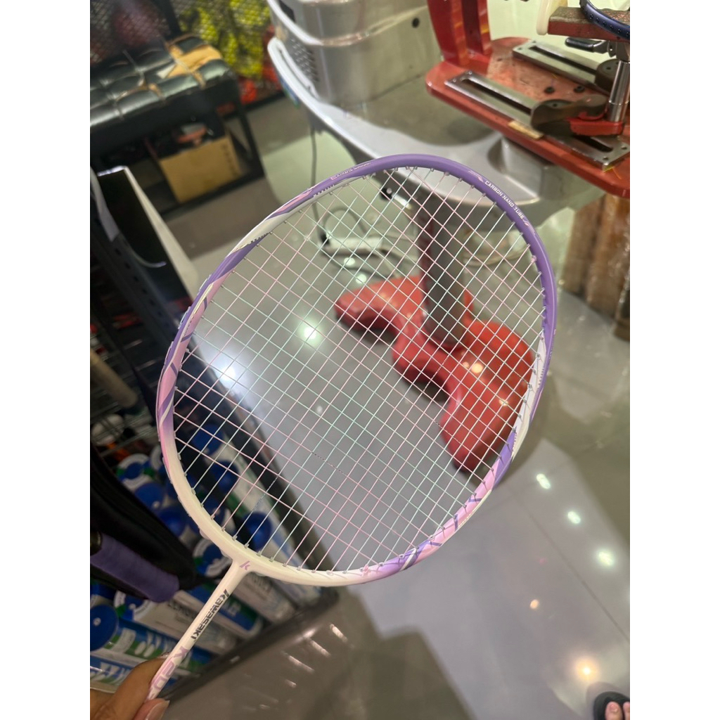 ไม้แบดมินตัน Kawasaki K2030 5U คาร์บอนไฟเบอร์นำหนักเบาพิเศษ 18-30LBS