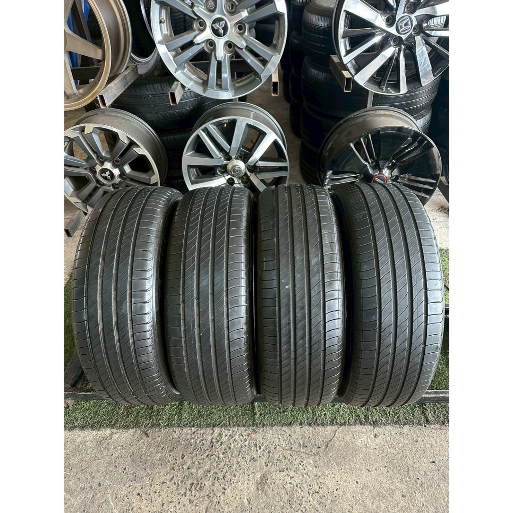 ยางมือสอง215/60R17 Michelin ปี22 รับประกันยาง 30วัน ฟรีจุ๊มลม(ราคา/เส้น)