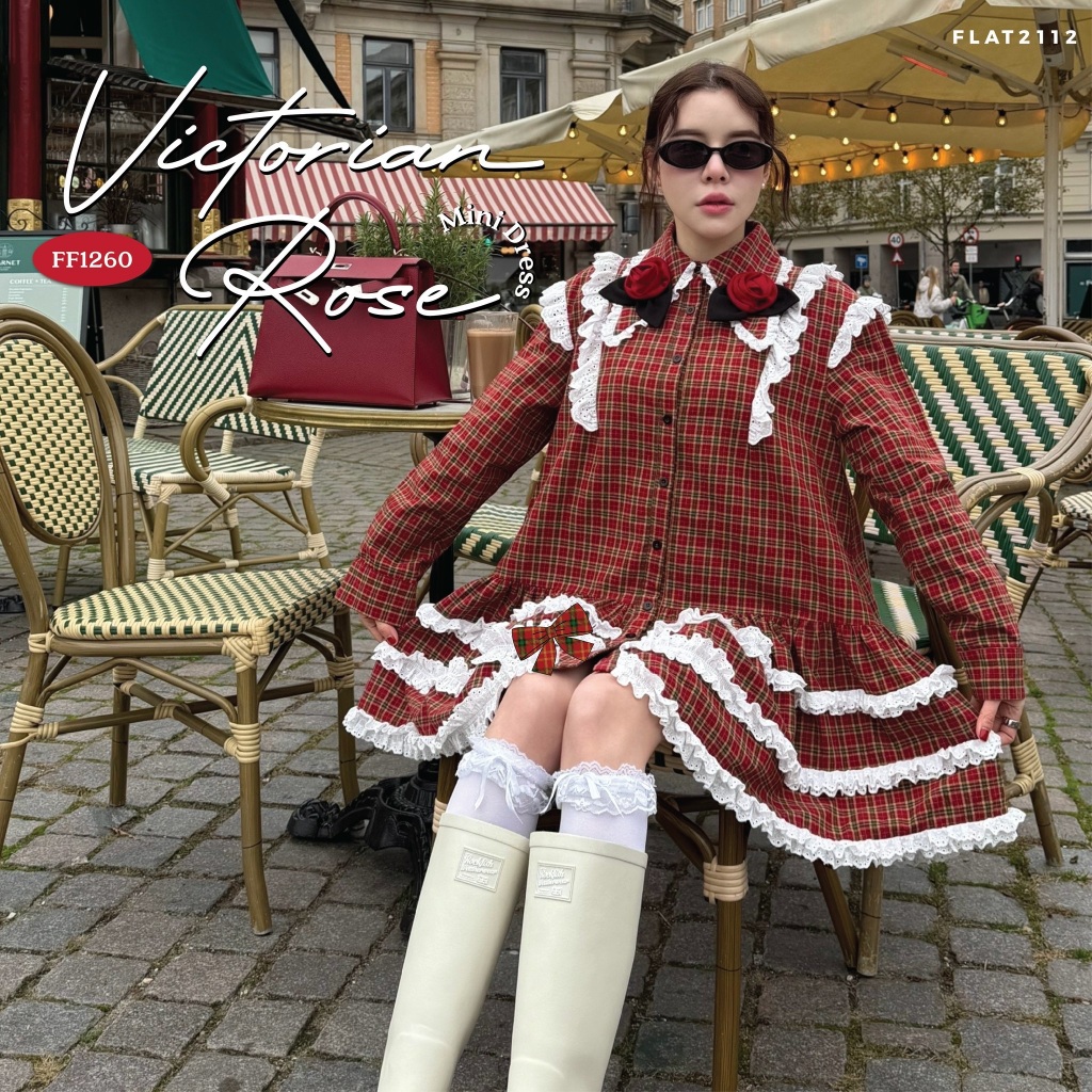 FLAT2112 : VICTORIAN ROSE MINI DRESS มินิเดรสวินเทจลายสก็อต แขนยาว แต่งลูกไม้รอบตัว พร้อมดอกกุหลาบแดงสุดโดดเด่น (FF1260)