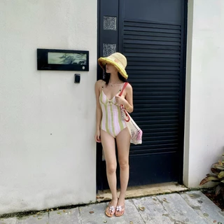☀️จัดส่งตอนนี้☀️ชุดว่ายน้ำผู้หญิง วันพีช swimsuit ลายทาง เว้าหลัง มีฟองน้ำ#1066