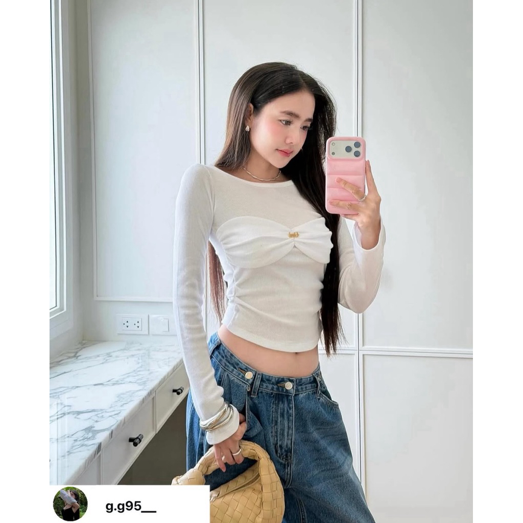 ให้เช่าชุด unigam.official ไม่มีมัดจำ (ทักสอบถามคิวก่อนกดสั่ง)