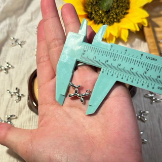 จี้หมาลูกโป่งโลหะผสม สีเงินเงา – Balloon Dog Metal Charm Pendant สำหรับงาน DIY เครื่องประดับ
