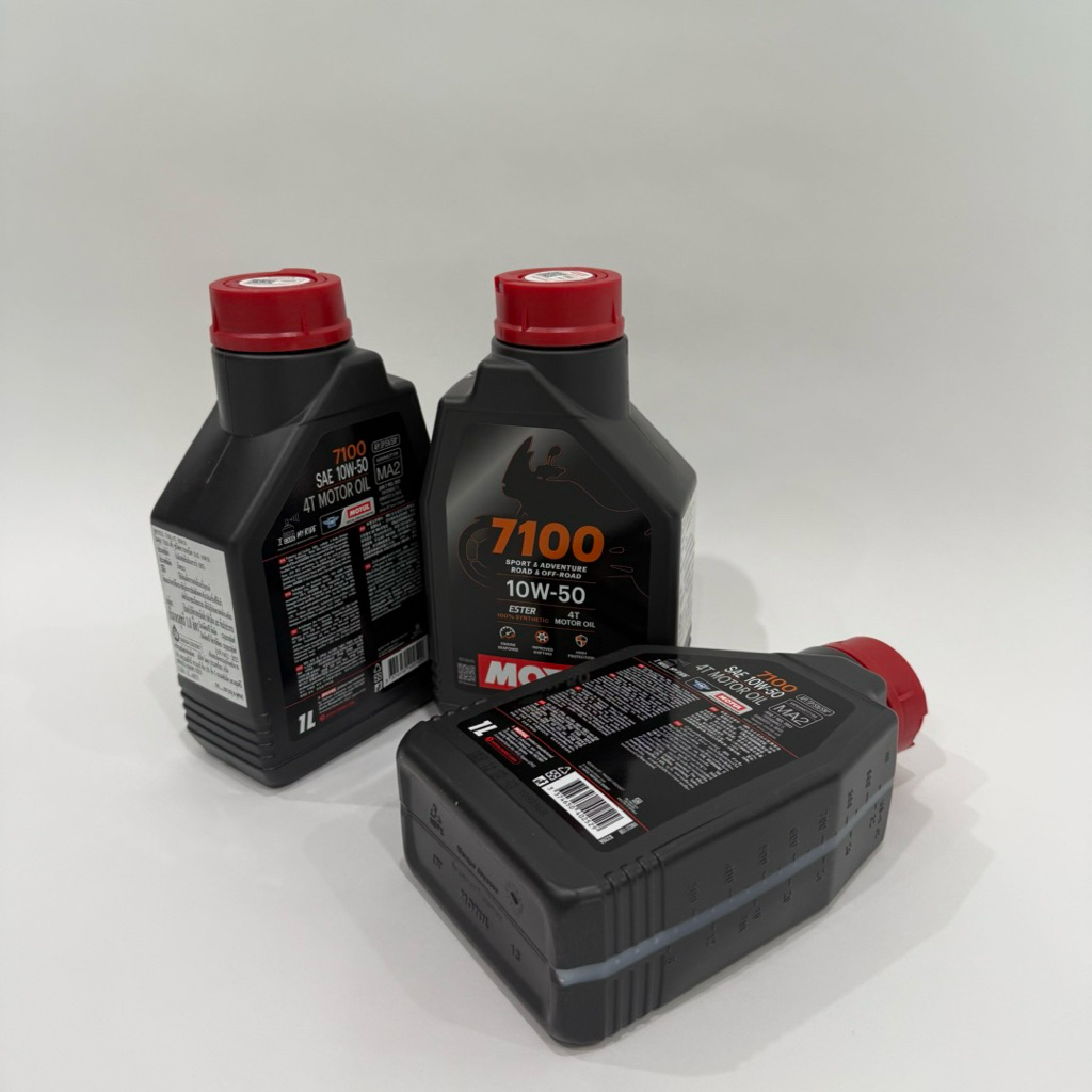 น้ำมันเครื่อง MOTUL 300V 10W-50 1ลิตร
