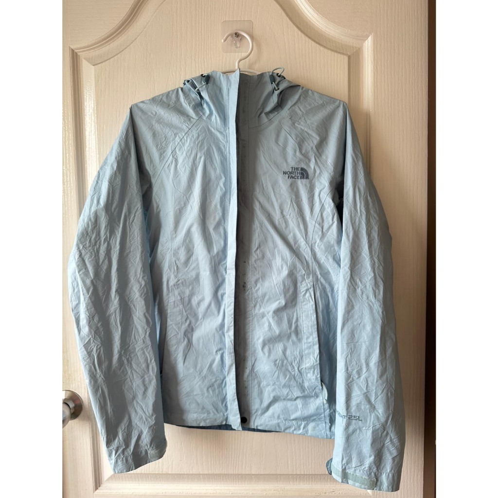 เสื้อกันหนาว the north face แท้!! มือสอง Hy vent 2.5L อก 36 ยาว 25 ไม่มีตำหนิ