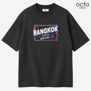 เสื้อยืดทรงโอเวอร์ไซส์ octoTOKYO รุ่น Airly ลาย Night Dream …