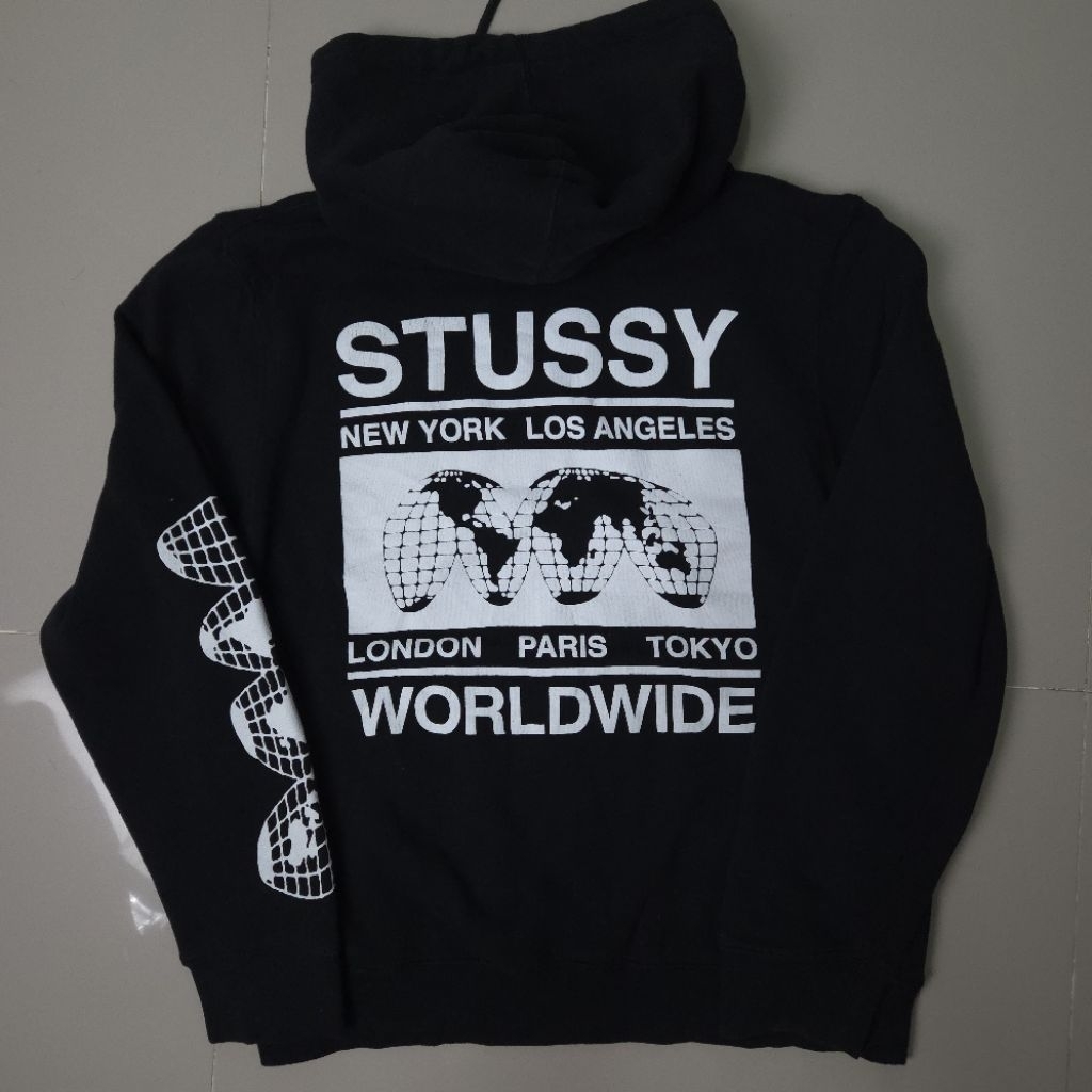 Stussy Hoodie มือสองสภาพดี