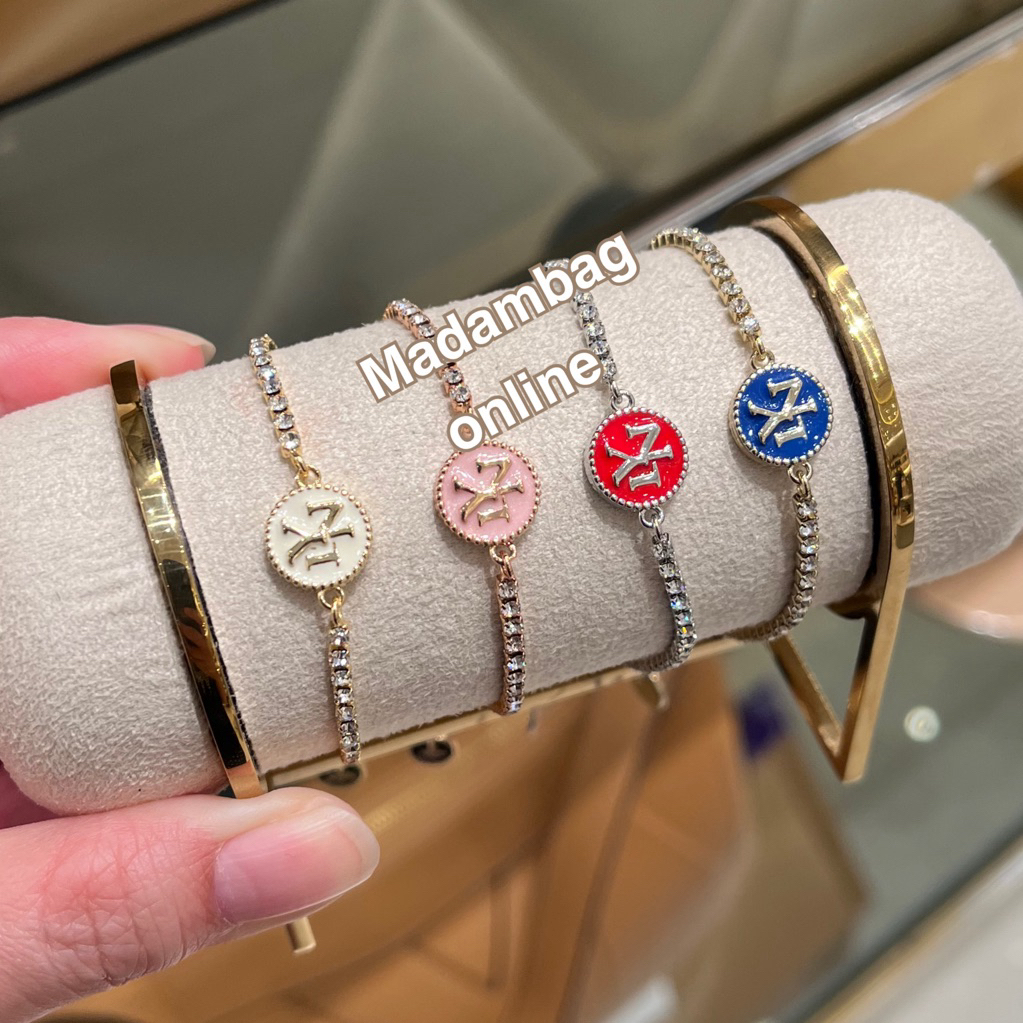 Lyn Jewelry Odette เครื่องประดับ สร้อยข้อมือ ต่างหู สร้อยคอ