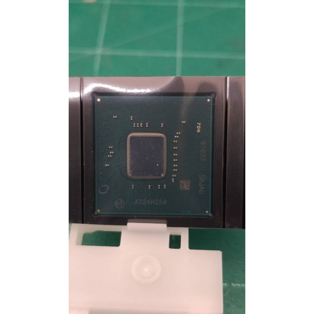 ชิปเซ็ต Intel FH82HM470 SRJAU ใหม่