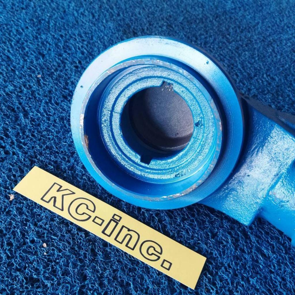 ข้องอ รถไถ Ford (32210-32215)(ผาน 4)(K1)