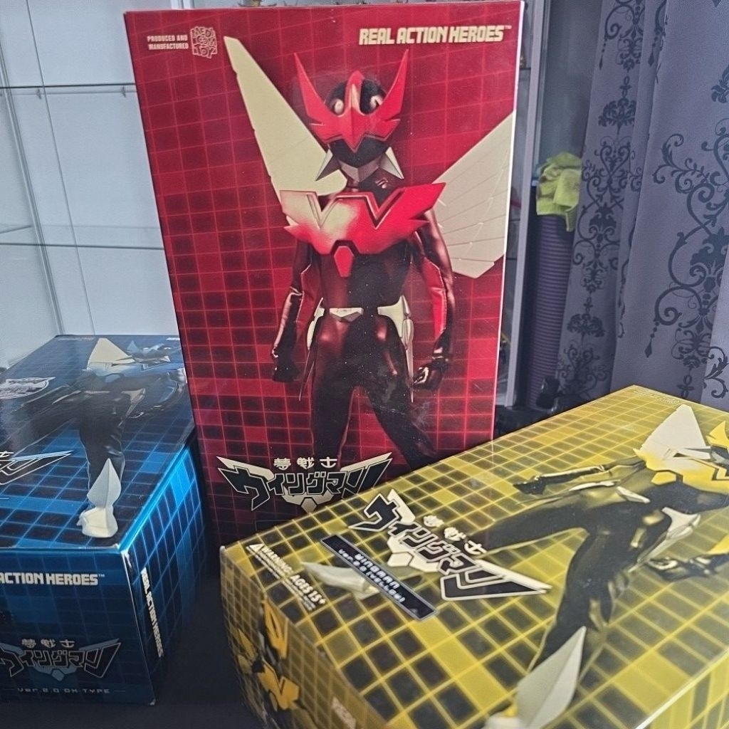 WING-MAN​ RED​ REAL ACCTION