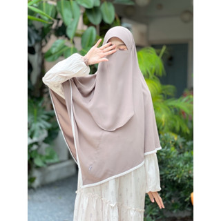 รุ่นอินอาม ผ้าคลุมกุ๊กไก่ทรงสามเหลี่ยม ริมแต่งลูกไม้ ฟรีผ้าป…