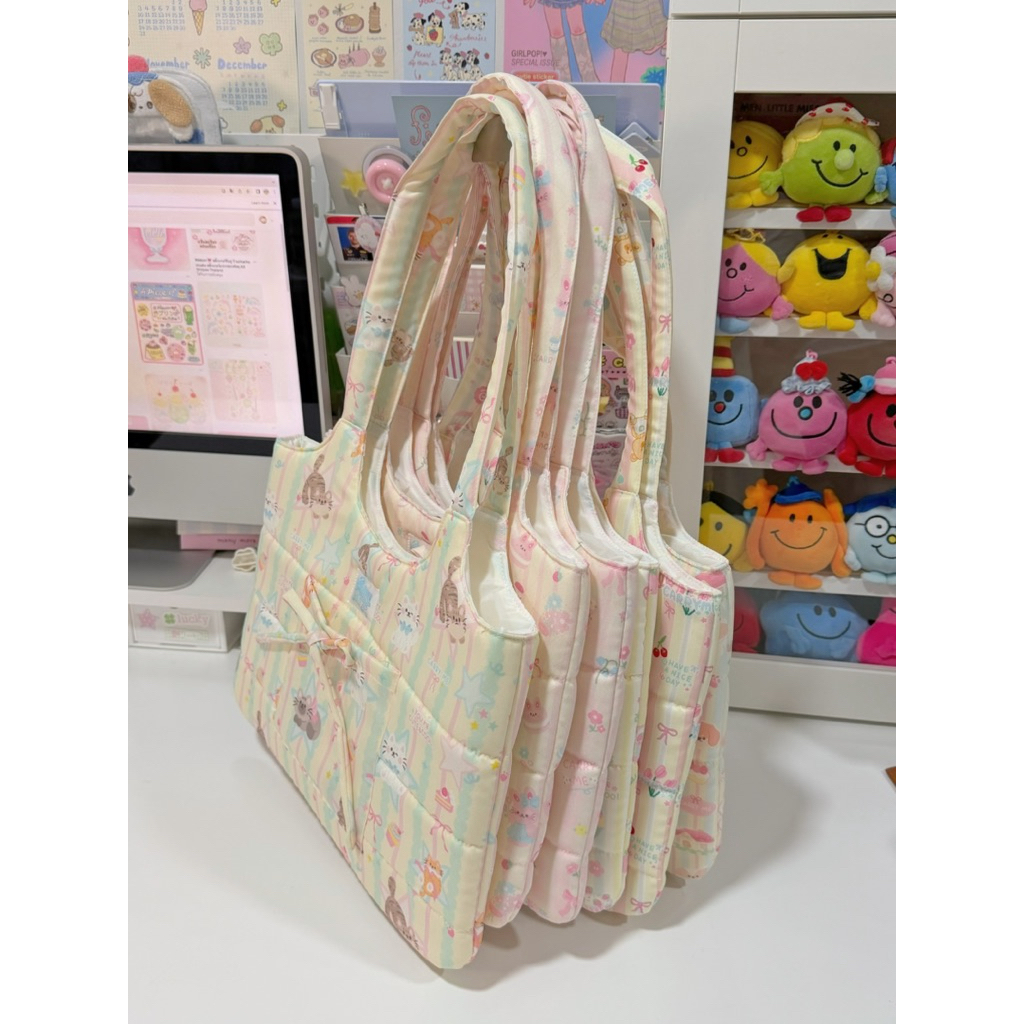 carry me🍮พร้อมส่ง Yummy กระเป๋าผ้า สะพายข้าง มีซิป มีใย ใส่notebook tablet ipad 13นิ้ว สมุดหนังสือได