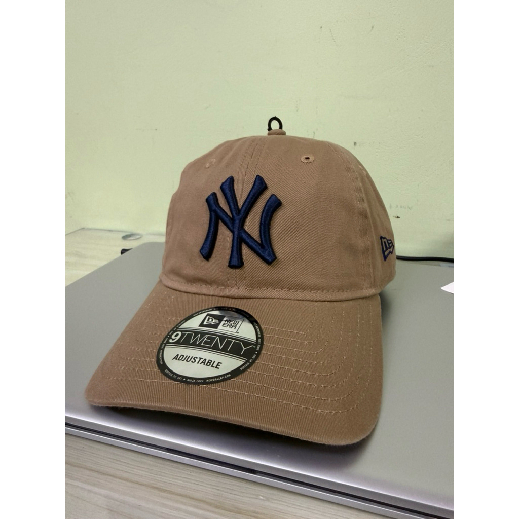 หมวก New York Yankees New Era Hat Cap Mens Adjustable 9 Twenty Brown MLB Core Classic ของแท้ 100% US