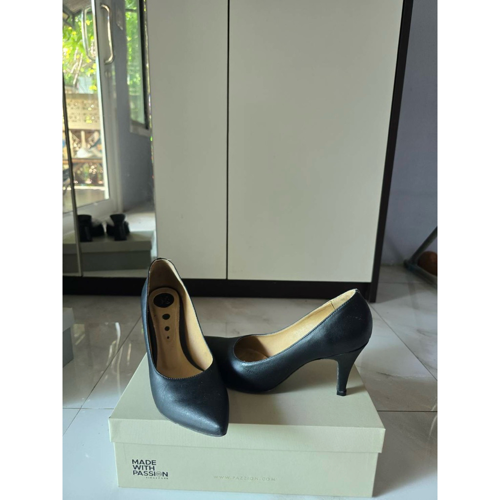 PAZZION รองเท้าคัทชู