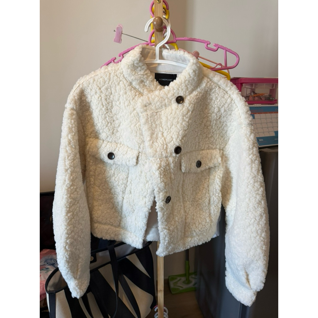 ส่งต่อTeddy jacket ร้าน Howdycoat แค่ลองเท่านั้น