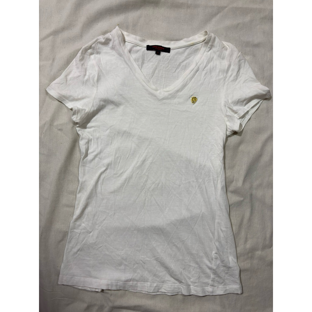 เสื้อสีขาวคอวี cps chaps