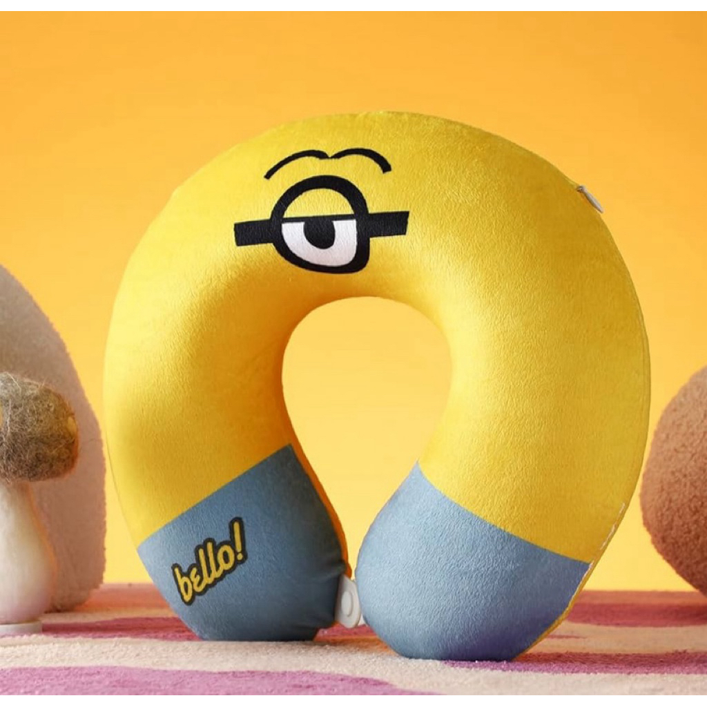 Miniso หมอนรองคอ Minions