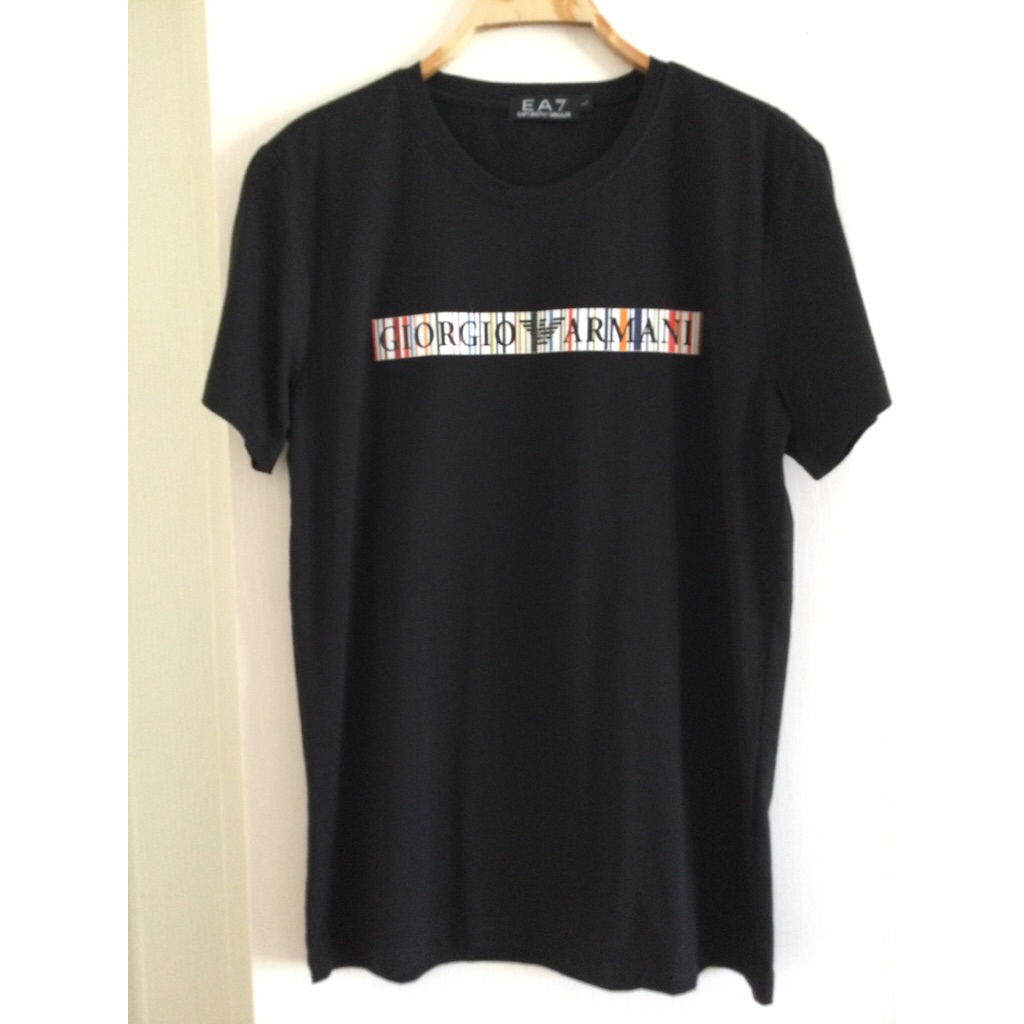 เสื้อยืดคอกลมแขนสั้น แบรนด์ EA7 emporiao  Armani มือสอง