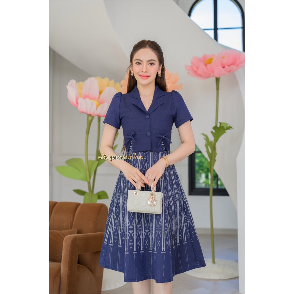 ชุดเดรส คอปกฮาวาย/คอจิรดา กระโปรงแปดชิ้น สีกรม/ม่วง