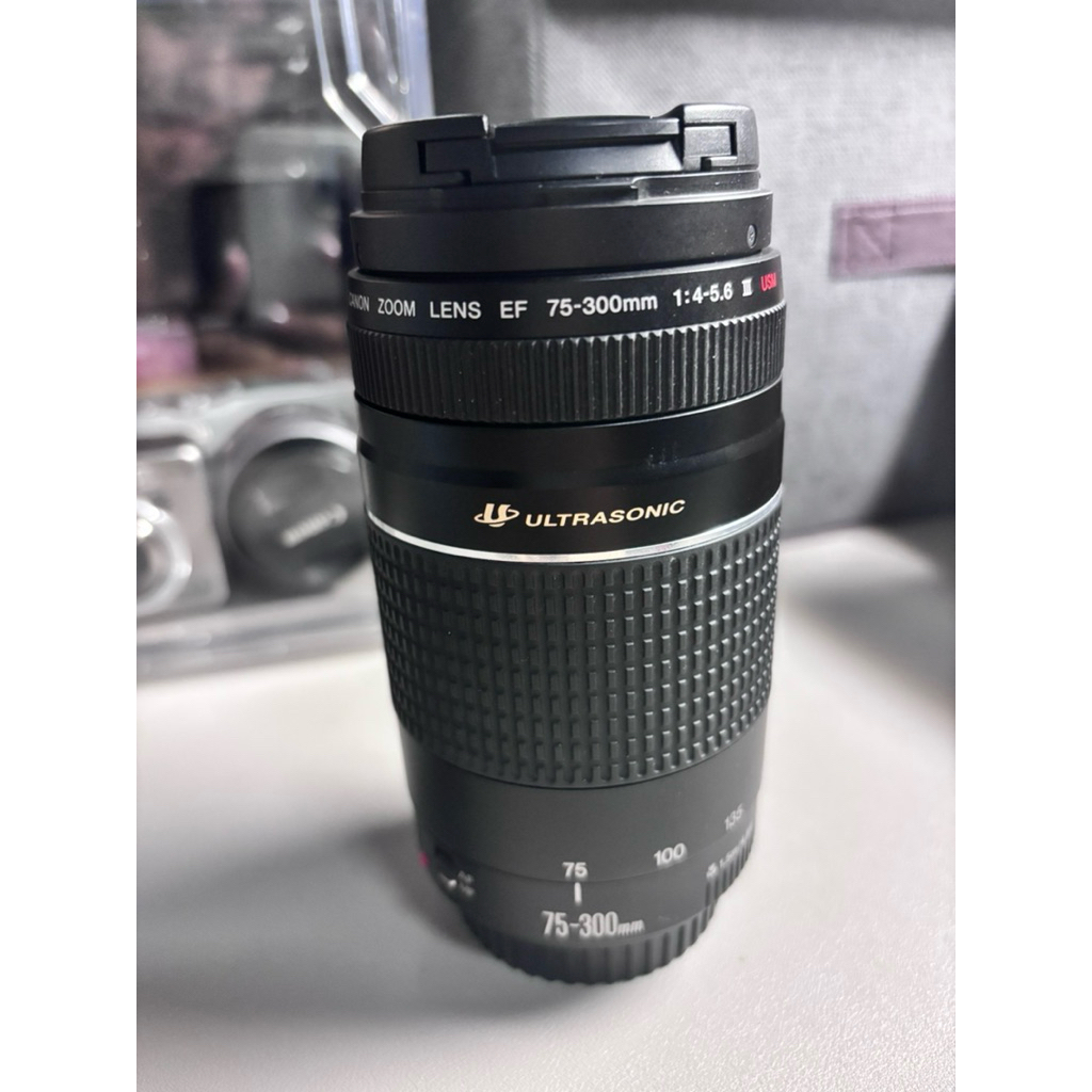 เลนส์ซูม Canon EF 70-300mm f4.5-5.6 lll USM Mount EF Canon + Hood (สภาพ 80%)
