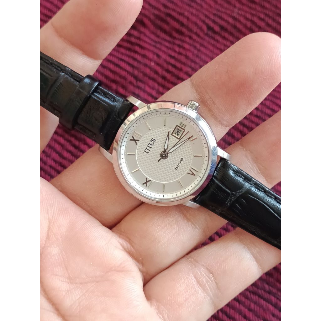 TITUS Quartz นาฬิกามือสองสุภาพสตรี วินเทจ