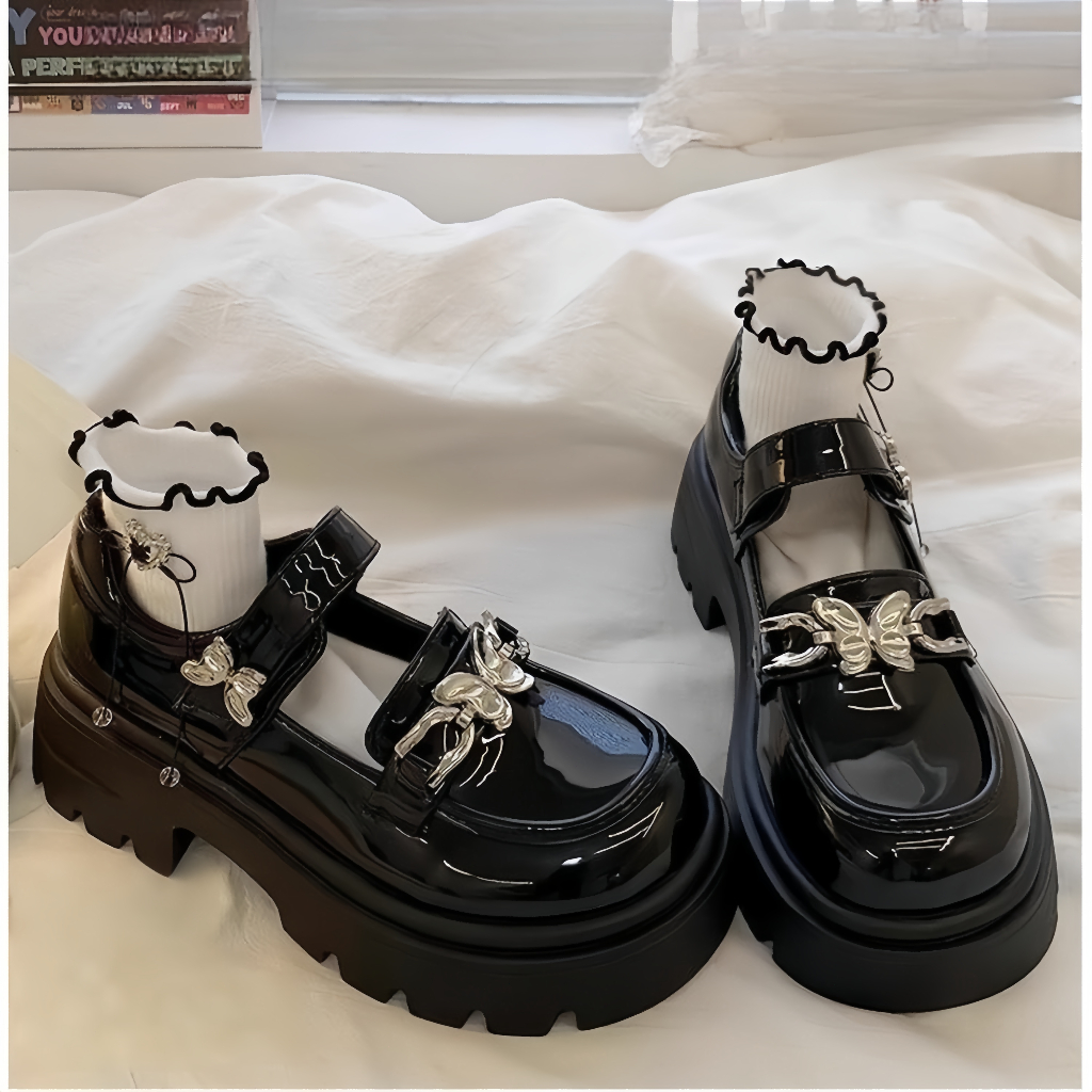 รองเท้าหนังแท้สำหรับเด็กผู้หญิงรุ่นใหม่ปี 2025 ทรงแมรี่เจน ลายผีเสื้อ สไตล์เจ้าหญิง สวยงามและใช้งานได้หลากหลาย พื้นรองเท