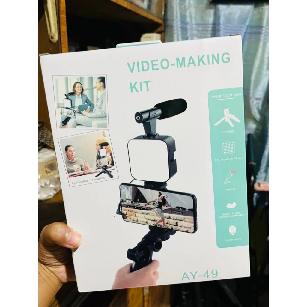 AY-49 Smartphone Vlogging Studio Kit เซ็ตขาตั้งไมค์ไฟ LED สำหรับถ่ายวิดีโอ thumbnail 4