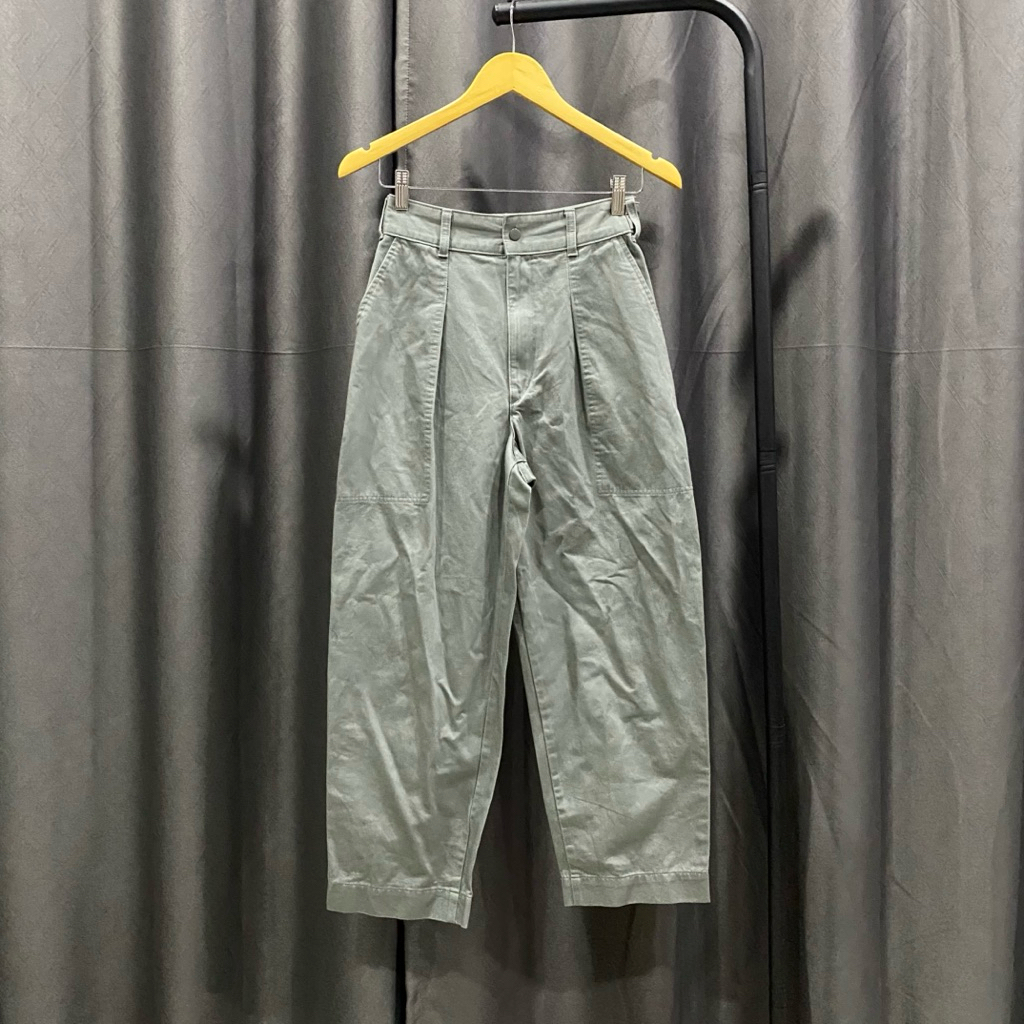 Uniqlo กางเกงขายาวผู้หญิง sz 55cm,61cm