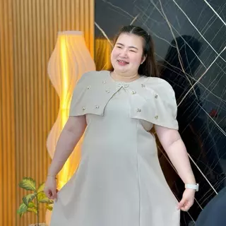 [ D001 ] ชุดเดรสสาวอวบ 2 ชิ้น ชุดออกงานตัวปัง+เสื้อคลุมไหล่ งานหรูมาก ใส่สบายผ้าไม่ร้อน