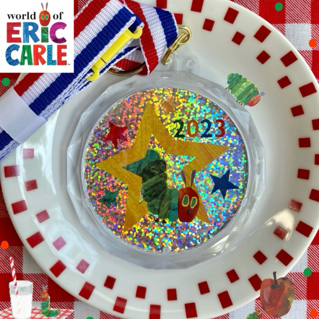 🐛พวงกุญแจเหรียญห้อยคอลายหนอน Eric Carle☝️ของใหม่น้าา