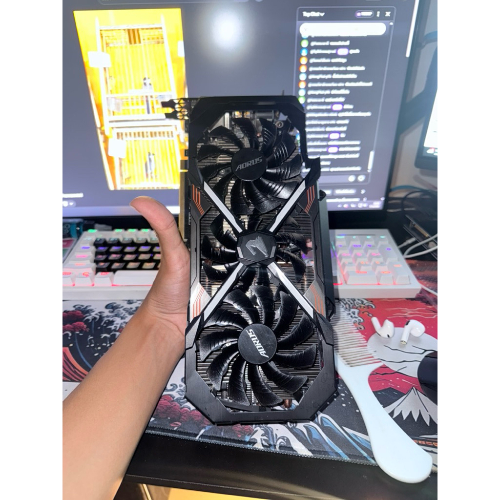 การ์ดจอ AORUS 1080 Ti 11GB มือสองสภาพดี