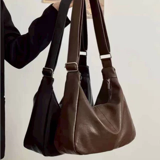 ส่งด่วน GUCSELECTED(B2555) กระเป๋าสะพายข้างหนังพียู (ใส่ไอแพดได้)