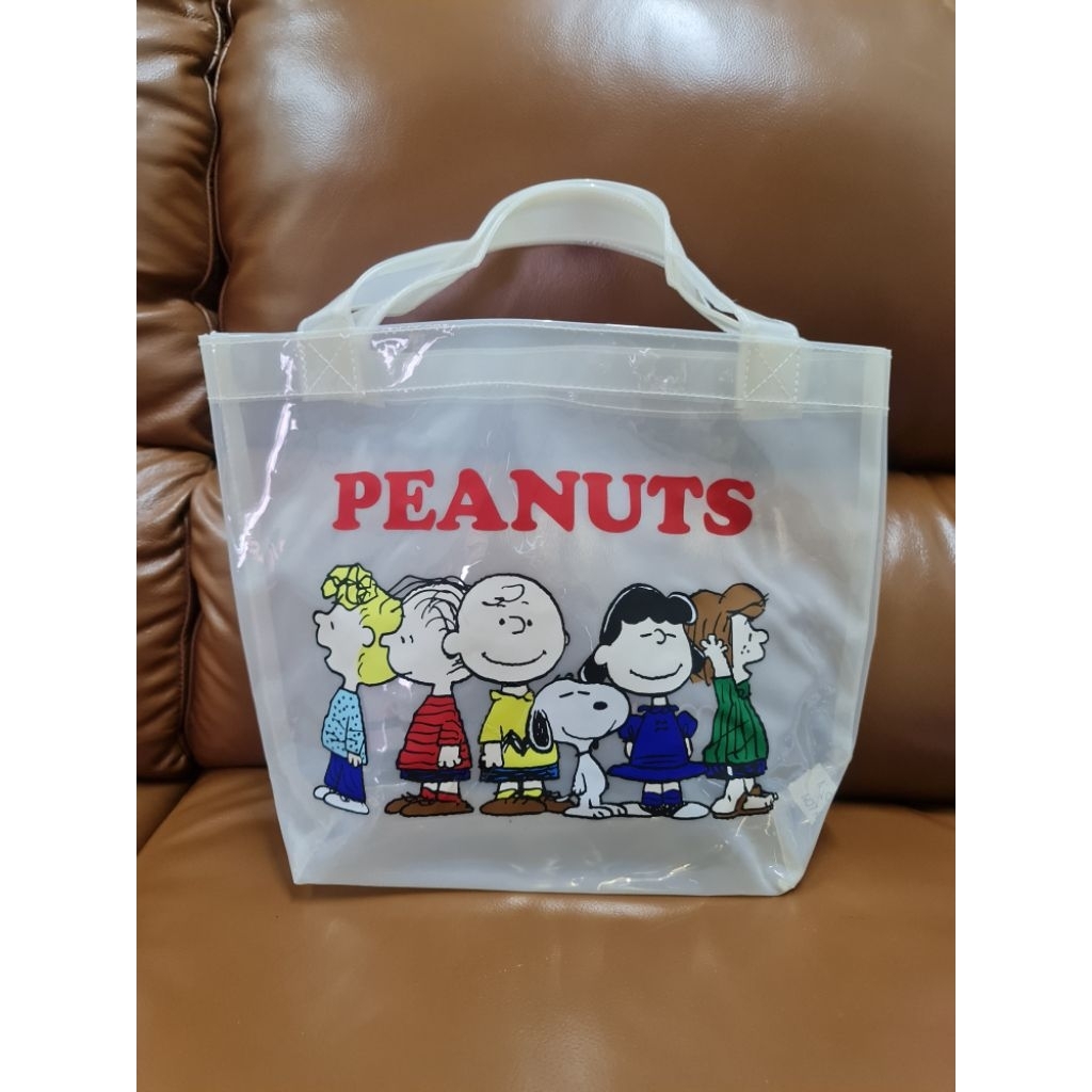 กระเป๋าถือPVCแบบใสน้องสนู๊ป.Aimer feelงานแท้ญี่ปุ่น.สวยสภาพใหม่ขนาดกว้าง12"×สูง9.5"ใส่ของได้เยอะ.1ช่