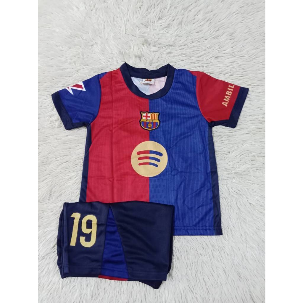 เสื้อผ้ากีฬาเด็ก สโมสรบาร์เซโลน่า สกรีนเบอร์19ชื่อลามีนยามาล ปี2024-2025ใหม่ล่าสุด เสื้อ+กางเกง