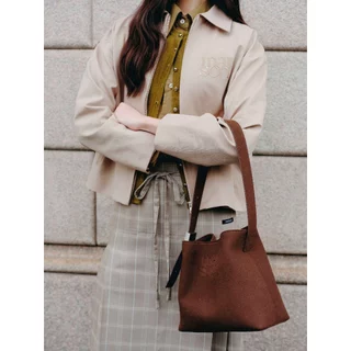 maison KEEPS | The Maison Bag | Suede | กระเป๋าทรง Bucket Bag (สามารถปรับได้ 2 ทรง)