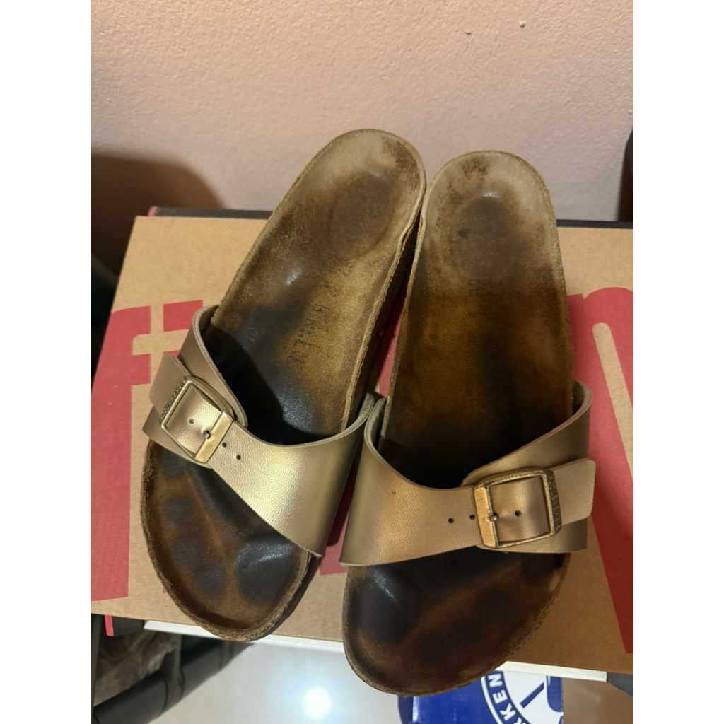 รองเท้าแตะ bikenstock มือสอง size37