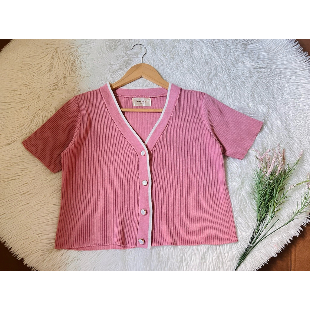 เสื้อสีชมพู ทรงครอป kookkai shop