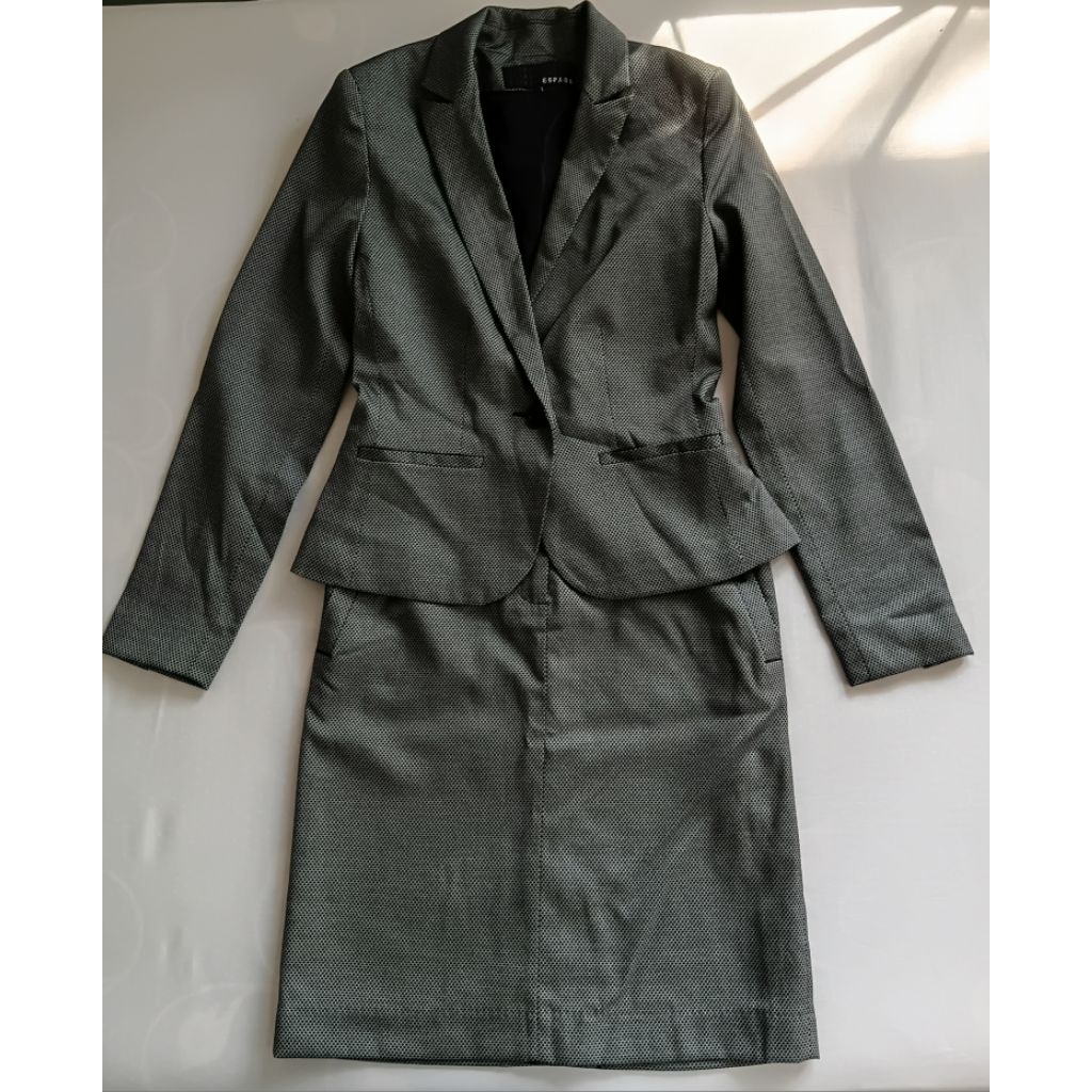 ESPADA ชุดเซ็ต สูท เสื้อผ้ามือสอง