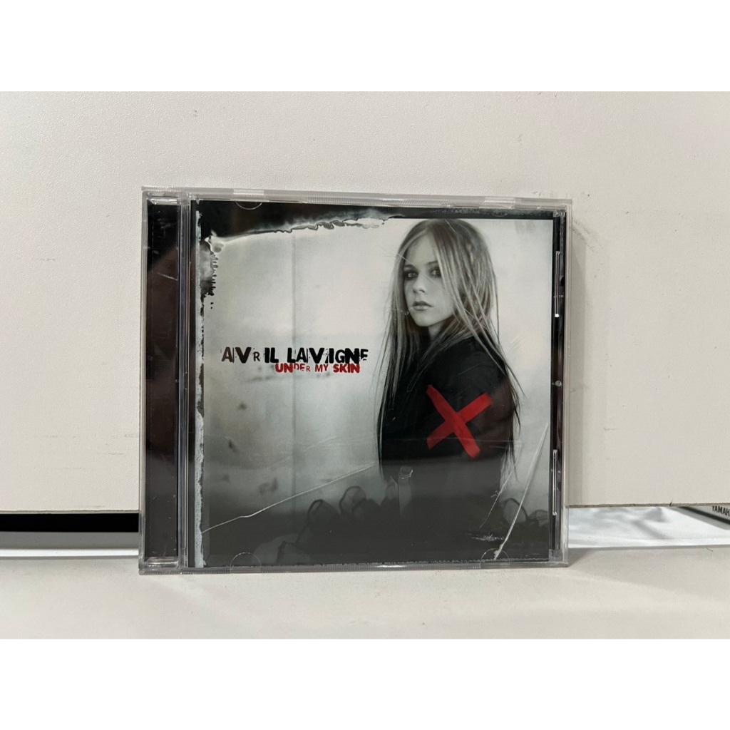 1 CD MUSIC ซีดีเพลงสากล Under My Skin by Avril Lavigne (N9A26)
