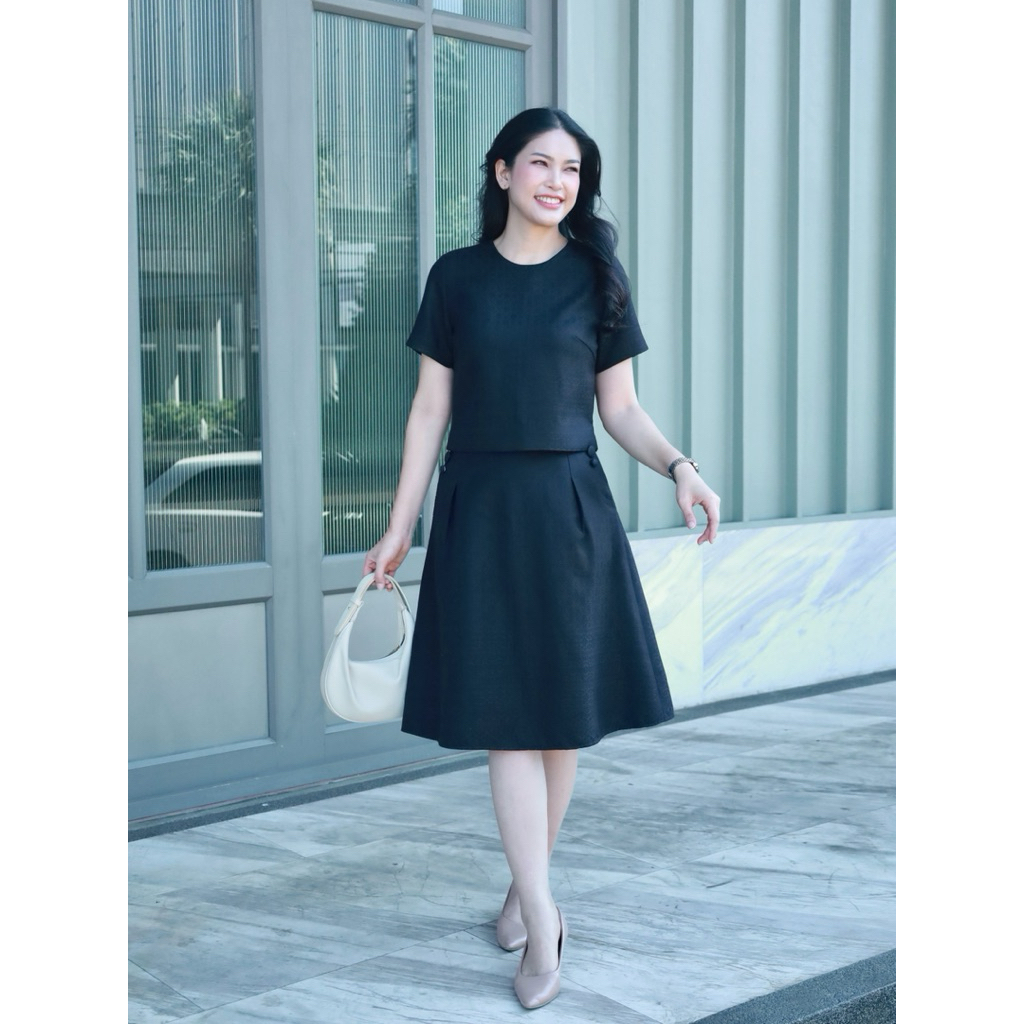 กระโปรงทรงเอ ดำยกขิด (26")